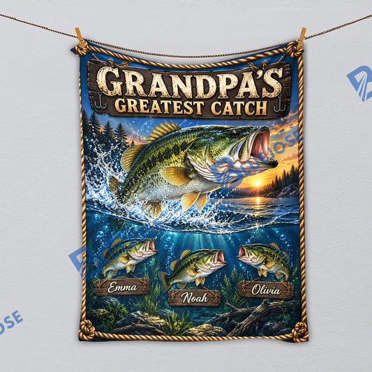 BlueJose Greatest Catch – Personalized Fishing Blanket with Kids’ Names