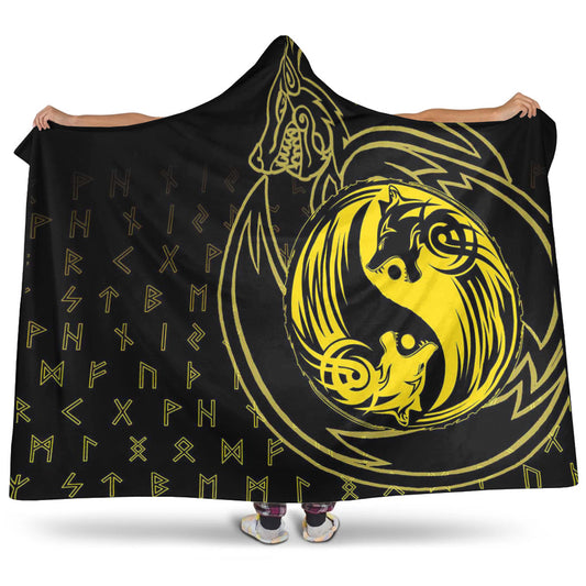 VikingStyle Hooded Blanket - Skoll and Hati Gold Hooded Blanket A94