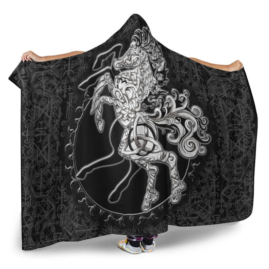 VikingStyle Hooded Blanket - Sleipnir Viking Hooded Blanket A95